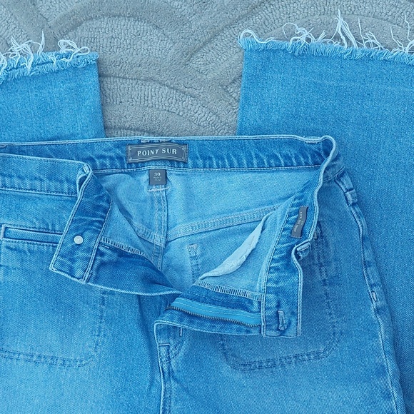 High Rise Cropped Jeans - Picture 4 of 4